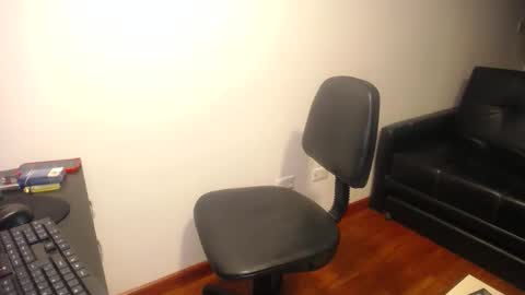 Snapshot of danbury44 chatting on 11.15.25 danbury online show from 11.15.25