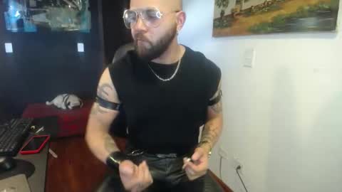 Snapshot of danbury44 chatting on 11.26.25 danbury online show from 11.26.25