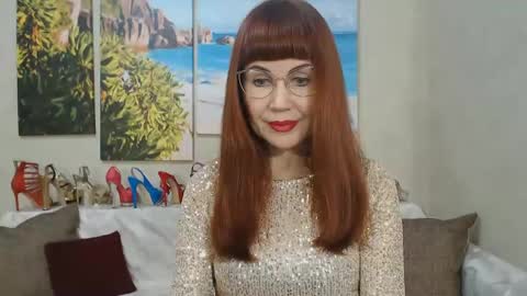 Snapshot of danceglory chatting on 01.07.25 Danceglory online show from 01.07.25