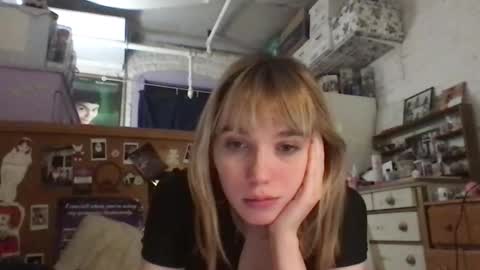 Snapshot of danceissexisbeauty2 chatting on 03.20.26 Your submissive patient online show from 03.20.26