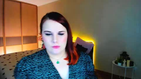Snapshot of dancingsurprise chatting on 05.11.26 Olivia online show from 05.11.26