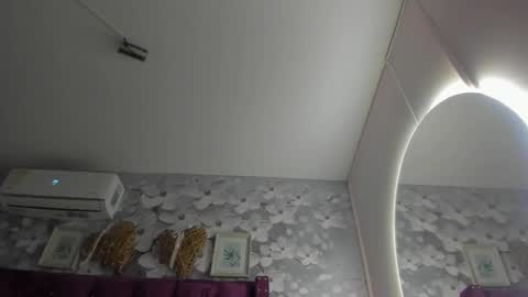 Snapshot of danee_19 chatting on 03.17.26 Daniela online show from 03.17.26