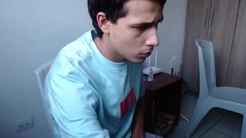 Snapshot of dangerouspassion777 chatting on 10.01.25 Ela and Santi online show from 10.01.25