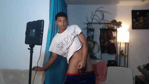 dani_brown19 online show from 06.15.26