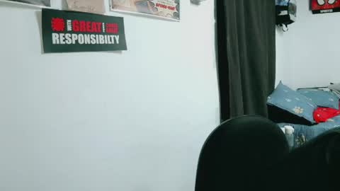 Snapshot of dani_jocelyn chatting on 04.26.26 dani y jocelyn online show from 04.26.26