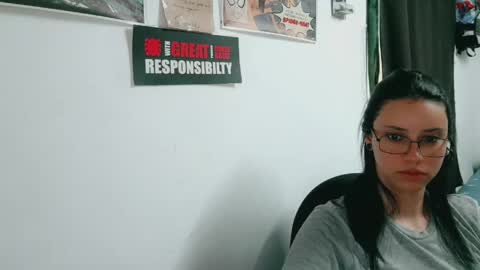 Snapshot of dani_jocelyn chatting on 04.29.26 dani y jocelyn online show from 04.29.26