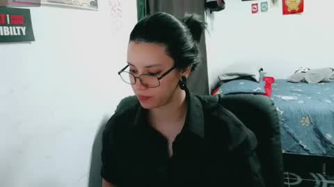 Snapshot of dani_jocelyn chatting on 07.11.26 dani y jocelyn online show from 07.11.26