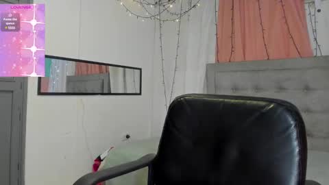 Snapshot of dani_lue chatting on 12.22.24 dani_lue online show from 12.22.24