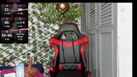 Snapshot of dani_lue chatting on 11.26.25 dani_lue online show from 11.26.25