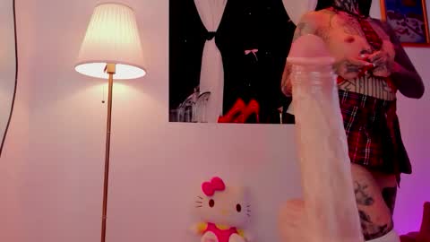 Snapshot of dani_valen chatting on 10.01.25 Dani online show from 10.01.25