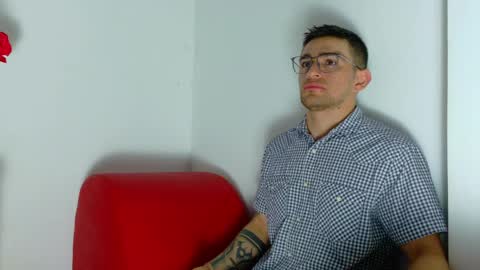 Snapshot of daniel_ova chatting on 05.15.26 Sexy Dani online show from 05.15.26