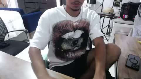 daniel_velez26 online show from 05.25.26