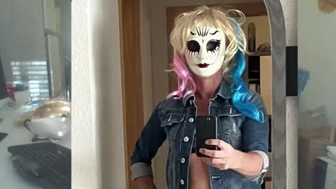 newcumer online show from 12.04.24