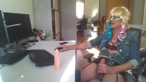 newcumer online show from 01.17.25