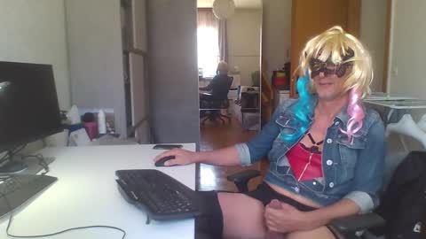 newcumer online show from 03.06.25