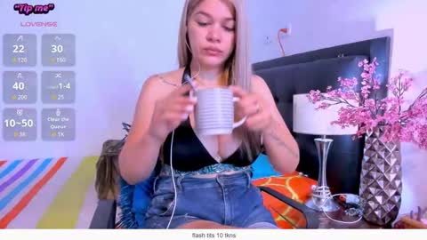 daniela online show from 03.29.26