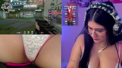 Snapshot of danielamendez__ chatting on 01.24.25 Dani online show from 01.24.25