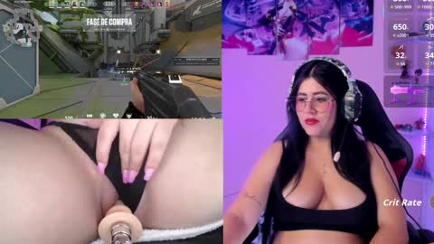 Snapshot of danielamendez__ chatting on 11.07.25 Dani online show from 11.07.25