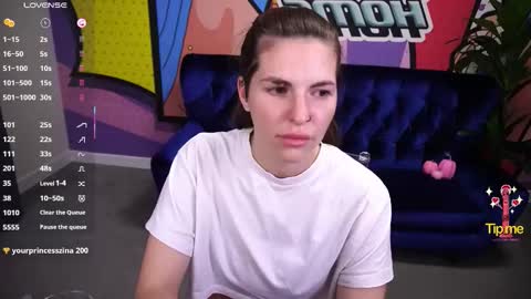 Snapshot of danielareign chatting on 11.03.25 danielareign online show from 11.03.25