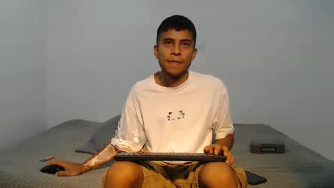 Snapshot of danielitopapii chatting on 02.06.25 danielitopapii online show from 02.06.25