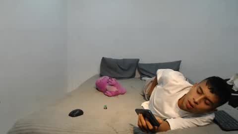 Snapshot of danielitopapii chatting on 02.11.25 danielitopapii online show from 02.11.25