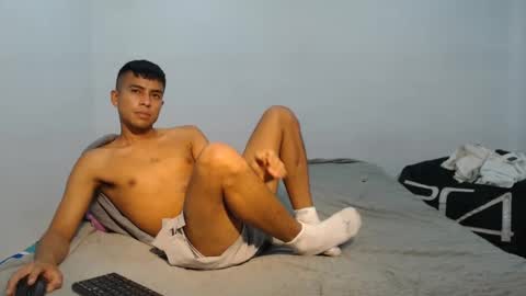 Snapshot of danielitopapii chatting on 02.11.25 danielitopapii online show from 02.11.25