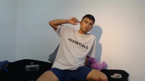 Snapshot of danielitopapii chatting on 02.20.25 danielitopapii online show from 02.20.25