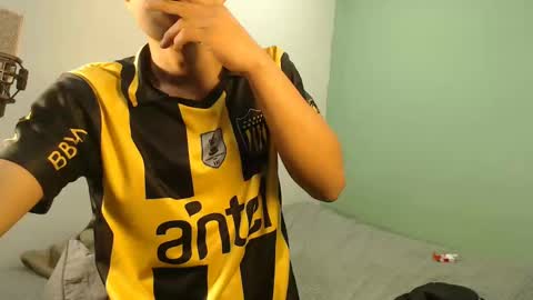 Snapshot of danielitopapii chatting on 11.21.25 danielitopapii online show from 11.21.25