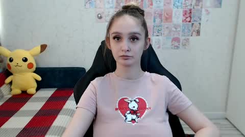 Snapshot of daniella_martin chatting on 04.21.26 Daniella Martin online show from 04.21.26