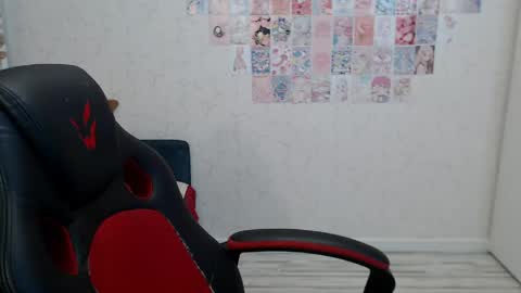 Snapshot of daniella_martin chatting on 05.12.26 Daniella Martin online show from 05.12.26