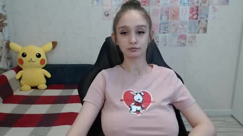 Snapshot of daniella_martin chatting on 05.30.26 Daniella Martin online show from 05.30.26