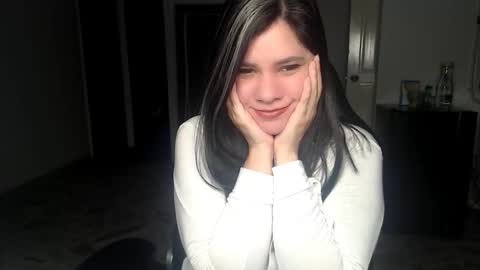 Snapshot of daniellerain chatting on 02.14.26 daniellerain online show from 02.14.26