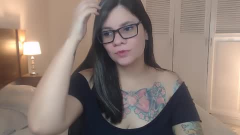 daniellerain online show from 04.06.26