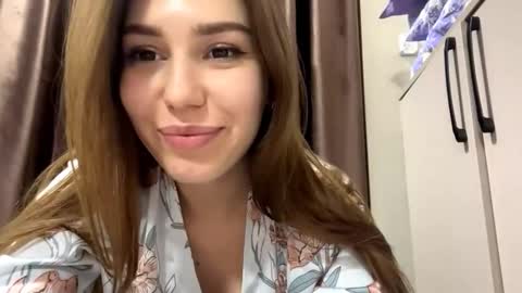 Snapshot of daniellmancher chatting on 02.19.26 Julia online show from 02.19.26