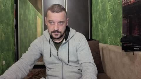 Snapshot of danielocool chatting on 10.02.25 DanieloCool online show from 10.02.25