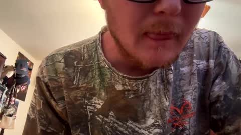 Snapshot of danielp_mod_cb chatting on 01.12.25 Daniel y. online show from 01.12.25