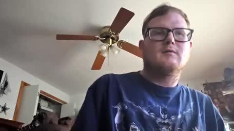 Snapshot of danielp_mod_cb chatting on 09.11.25 Daniel y. online show from 09.11.25