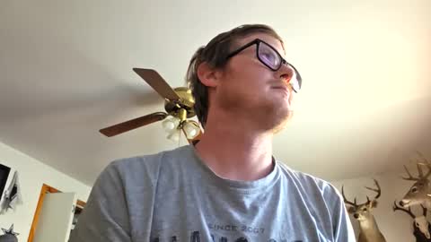 Snapshot of danielp_mod_cb chatting on 02.04.26 Daniel y. online show from 02.04.26