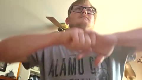 Snapshot of danielp_mod_cb chatting on 02.12.26 Daniel y. online show from 02.12.26