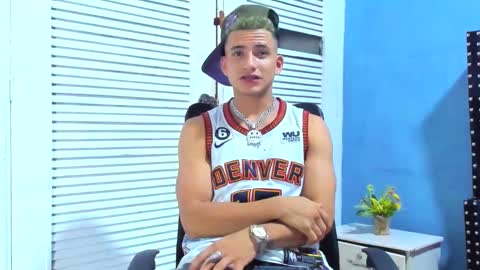 Dani online show from 02.25.25