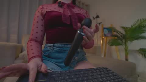      online show from 09.14.25