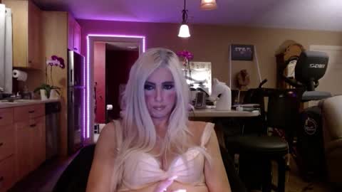 DanikaWhite69 online show from 09.22.25