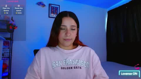 Snapshot of daniorange chatting on 05.12.26 Dani online show from 05.12.26