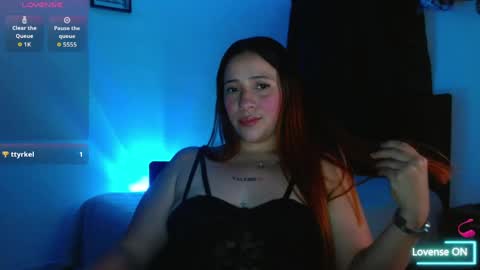 Snapshot of daniorange chatting on 05.25.26 Dani online show from 05.25.26