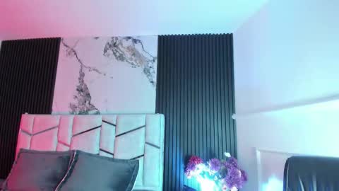 Dani Phonenix online show from 03.12.26