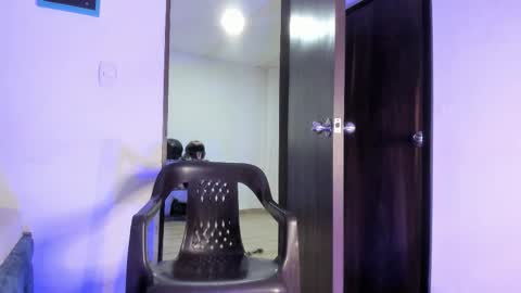 Snapshot of dann_27 chatting on 12.02.25 Dann online show from 12.02.25