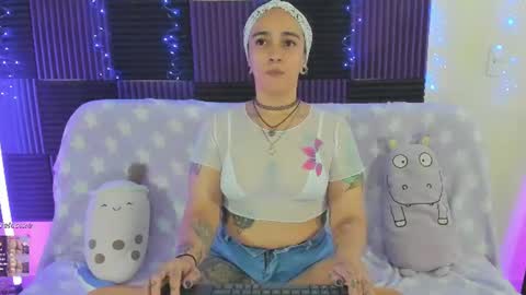 Snapshot of danna__castle chatting on 06.29.26 Dannacastle online show from 06.29.26