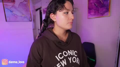 Danna Lovs online show from 04.08.26