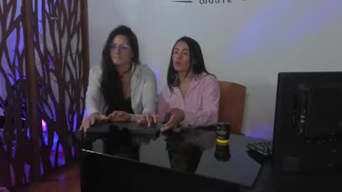 Snapshot of danna_lovs chatting on 06.27.26 Danna Lovs online show from 06.27.26