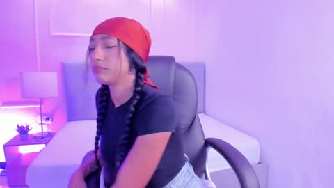 danna_palmeth online show from 10.14.25